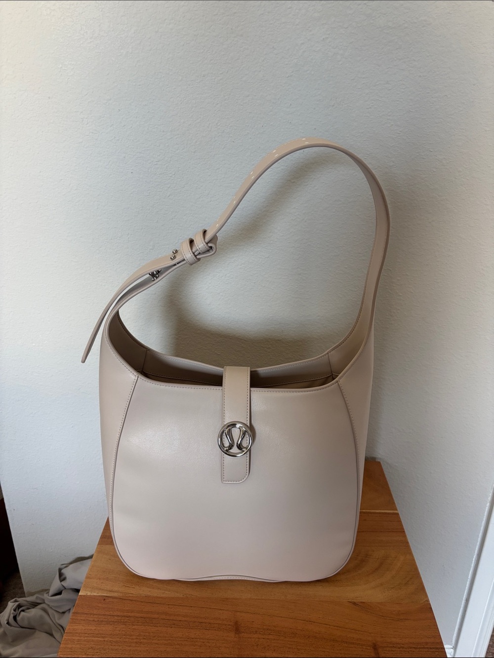 lululemon athletica Cream Shoulder Hobo with Silver Logo